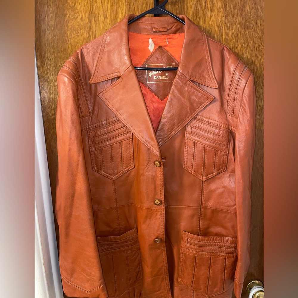 Brand: RAFFAELO | Size: 50 | Material: Leather/Silk